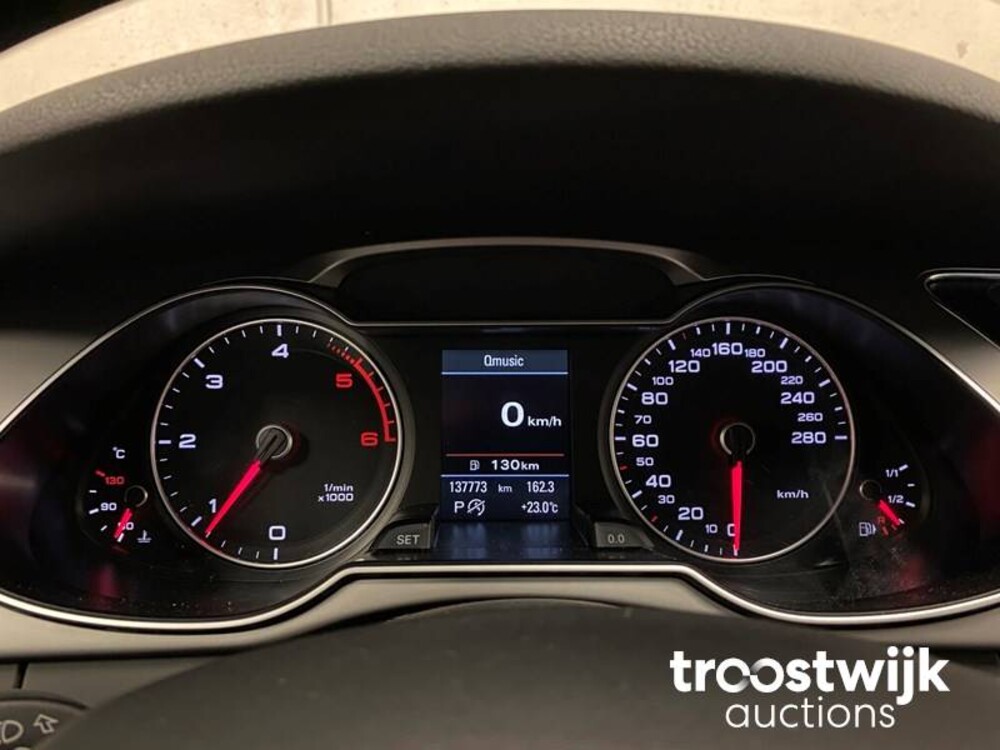 Audi A4 Avant S-Line 2.0 TDI 150PS 2015, K-350-XT