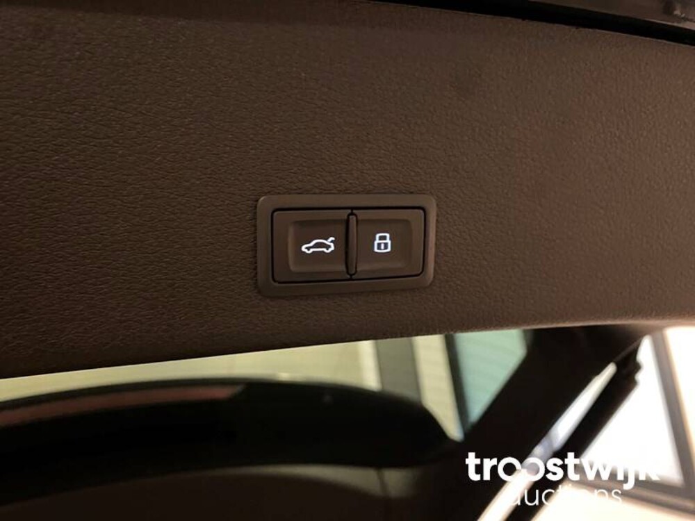Audi E-tron 55 quattro advanced 408pk 2019