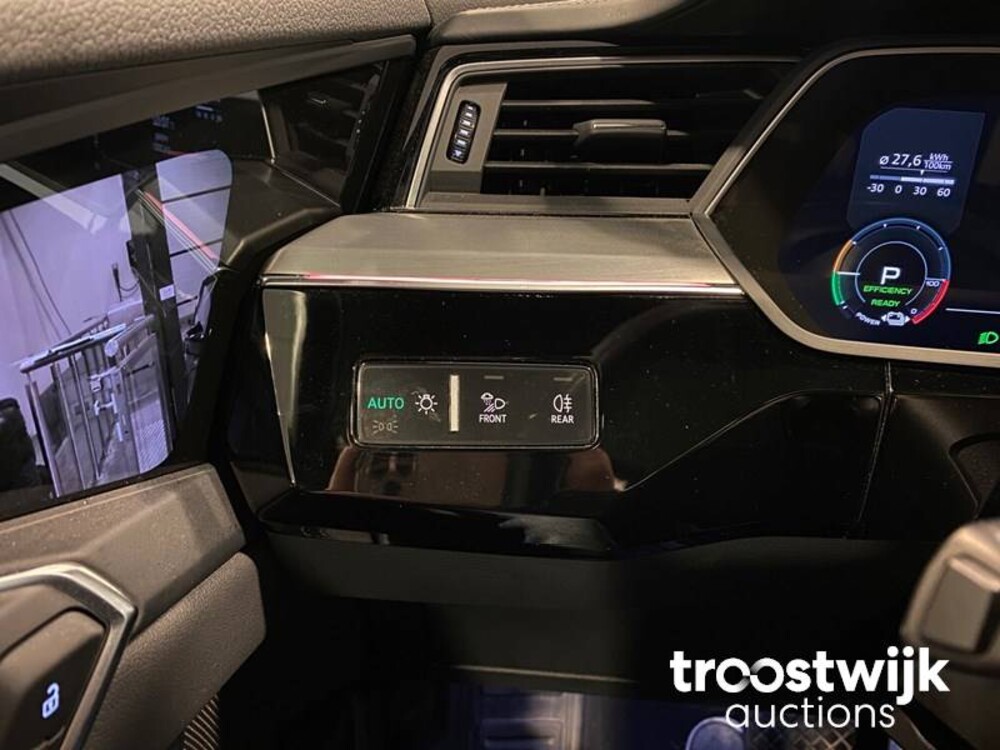 Audi E-tron 55 quattro advanced 408pk 2019