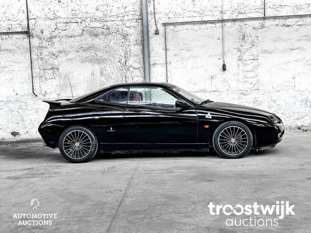 Alfa Romeo GTV 3.2 240pk 2003