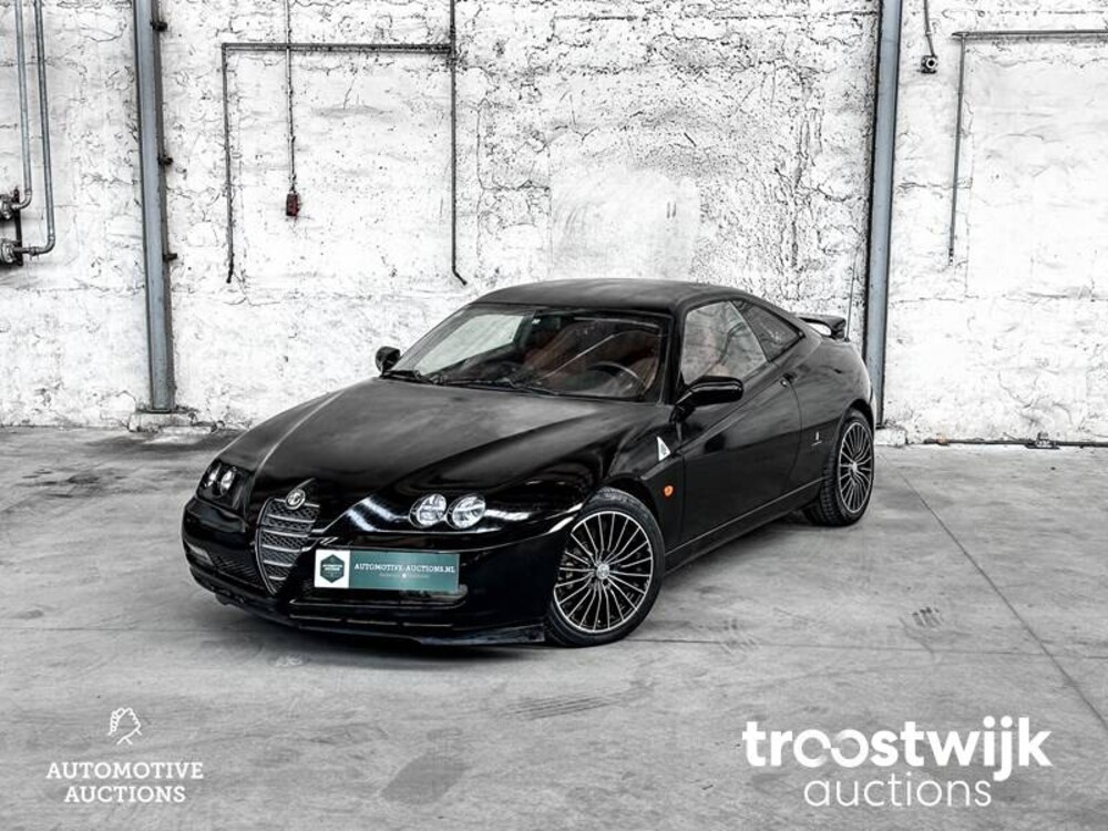 Alfa Romeo GTV 3.2 240pk 2003