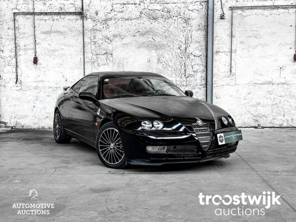 Alfa Romeo GTV 3.2 240pk 2003