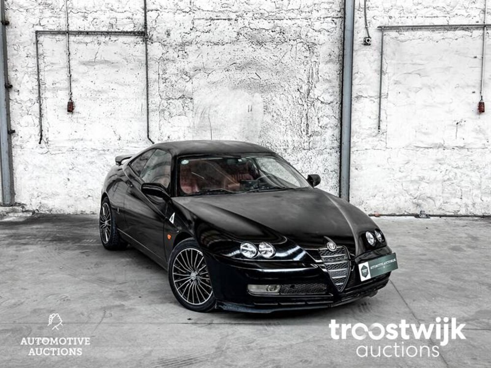 Alfa Romeo GTV 3.2 240pk 2003