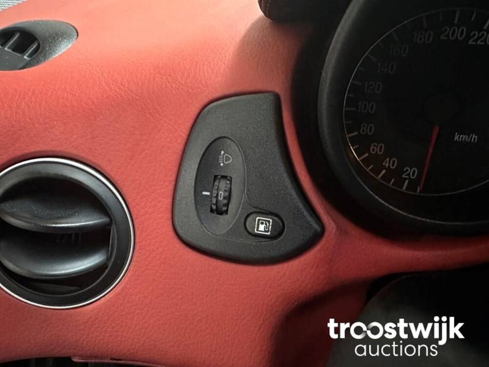 Alfa Romeo GTV 3.2 240pk 2003