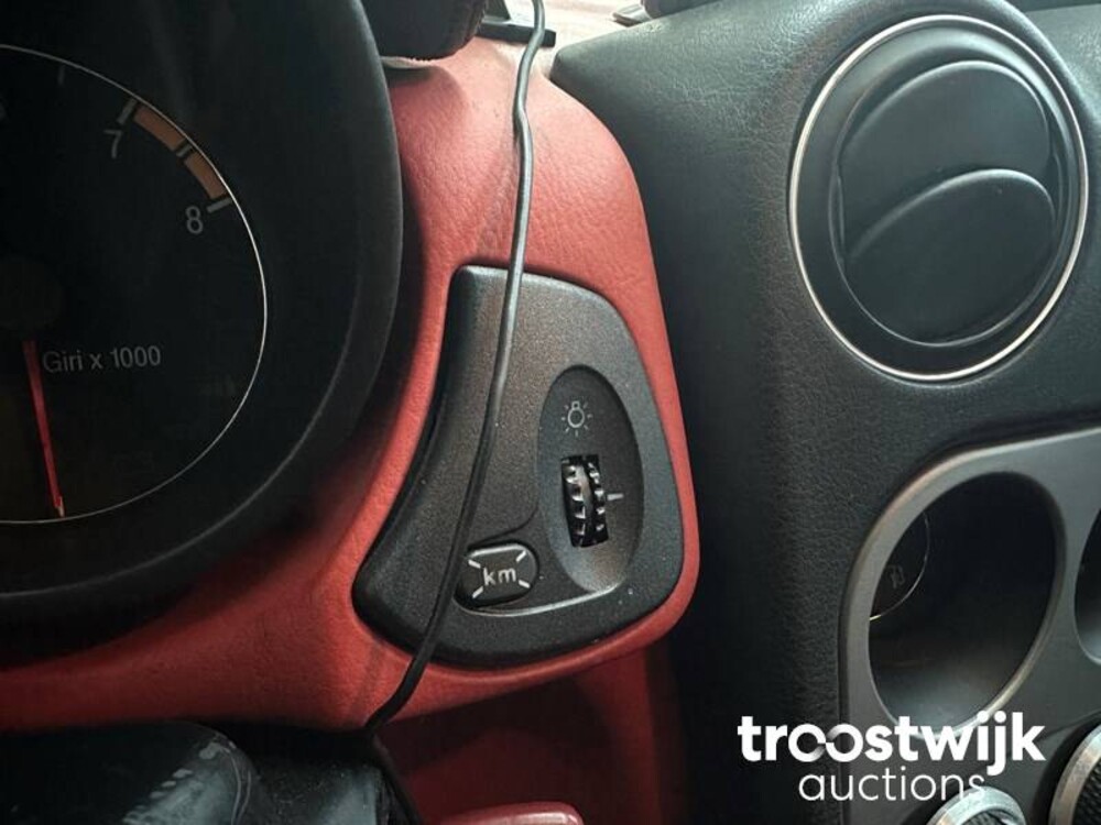 Alfa Romeo GTV 3.2 240pk 2003