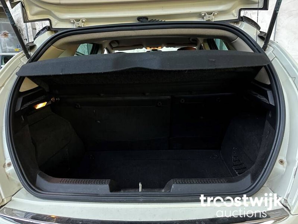 Lancia Delta 1.4-16V Argento 150pk 2008, G-012-LX