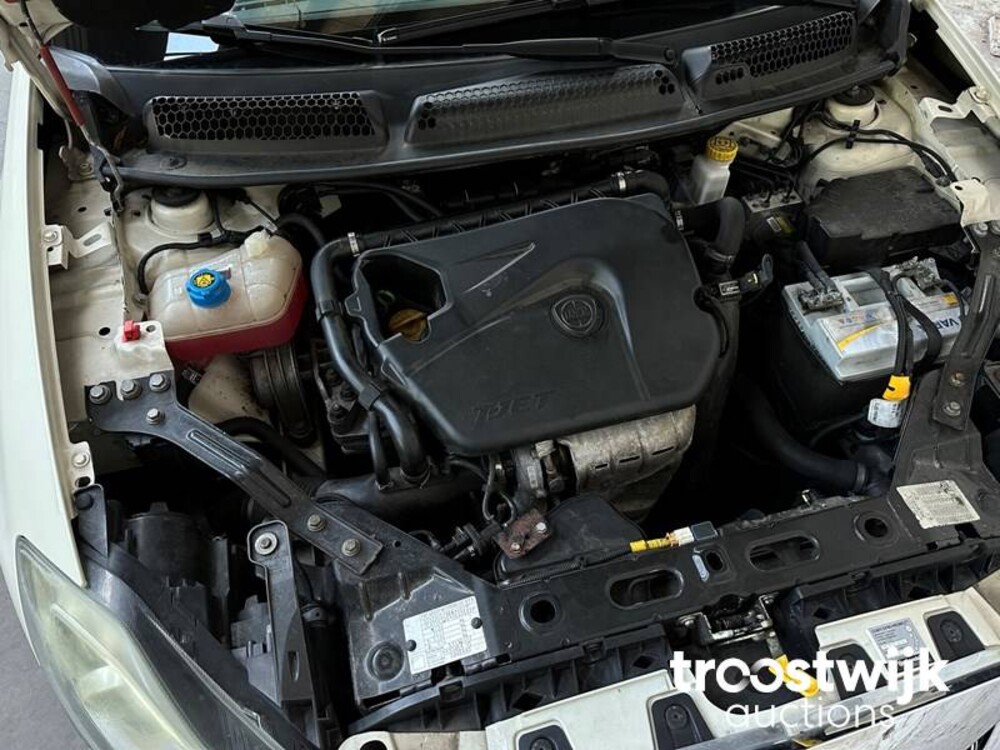 Lancia Delta 1.4-16V Argento 150pk 2008, G-012-LX