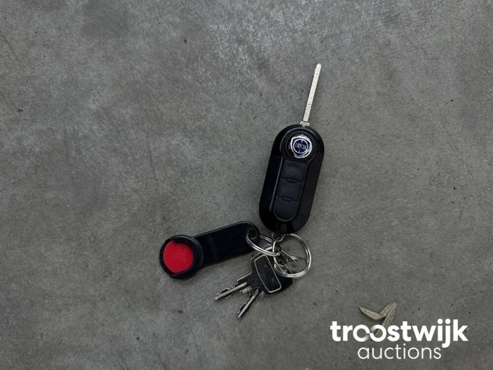 Lancia Delta 1.4-16V Argento 150pk 2008, G-012-LX