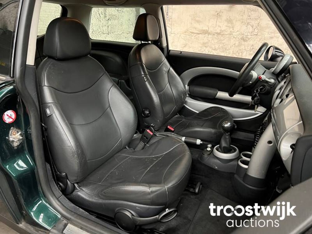 Mini 1.6 Cooper Pepper 116pk 2002, -Orig.NL-, 92-JT-HN