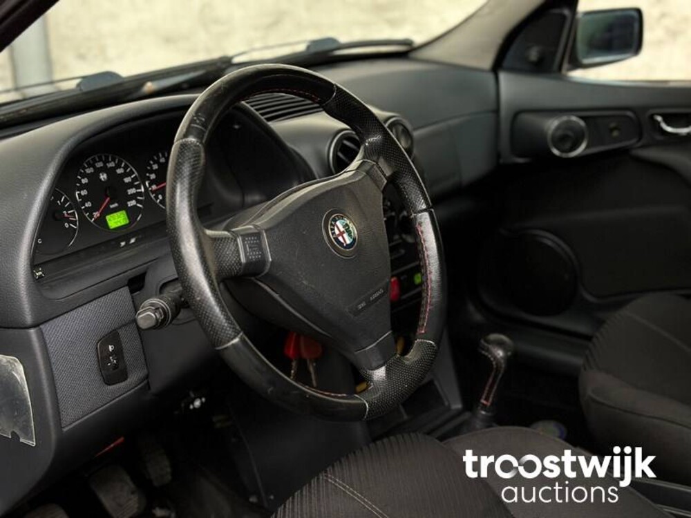 Alfa Romeo 146 1.4-16V T.Spark L 103pk 2000, -Orig.NL-, 86-FL-TB