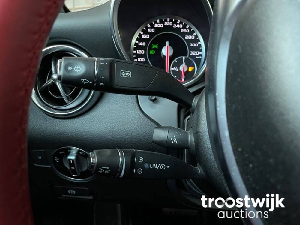 Mercedes-Benz SLK55 AMG 5.5 V8 421pk 2012 -Orig. NL-, 46-XVK-7