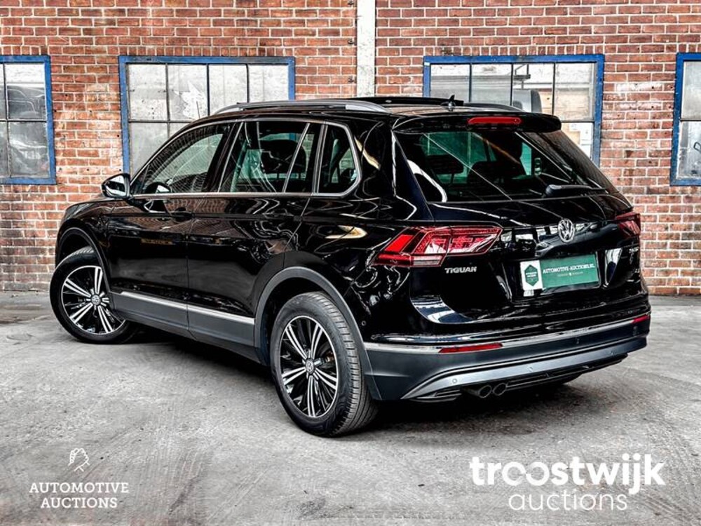 Volkswagen Tiguan 2.0 TDI Connected 190pk 2016, NF-933-L