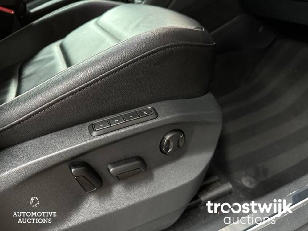 Volkswagen Tiguan 2.0 TDI Connected 190pk 2016, NF-933-L