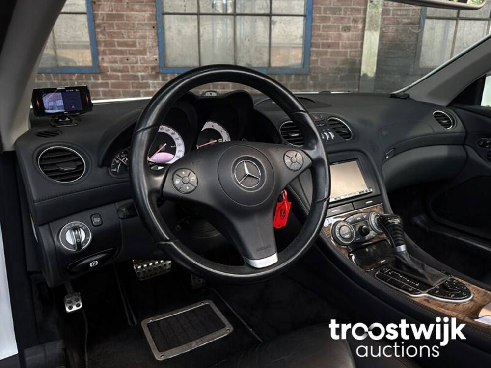 Mercedes-Benz SL550 5.5 V8 SL-Klasse 388pk 2010
