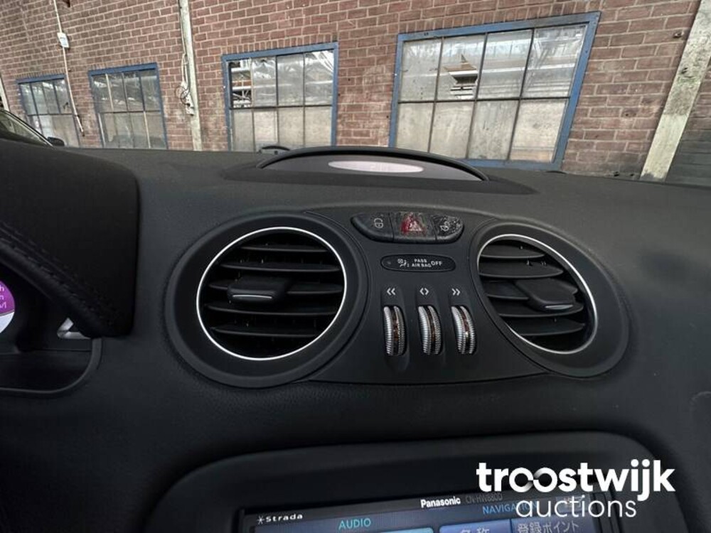 Mercedes-Benz SL550 5.5 V8 SL-Klasse 388pk 2010