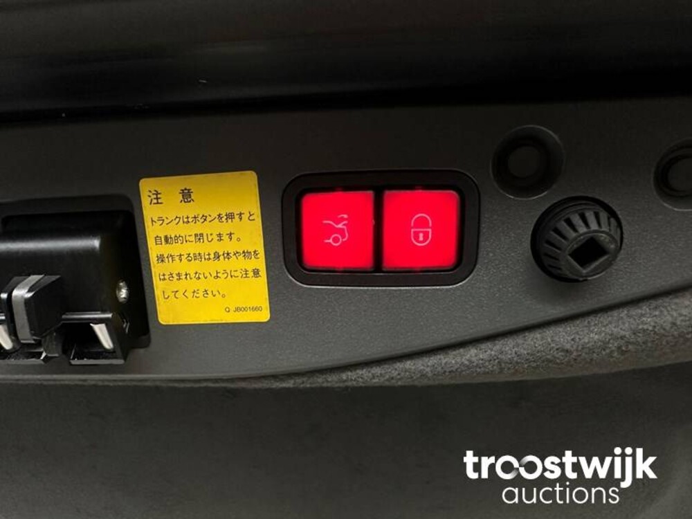 Mercedes-Benz SL550 5.5 V8 SL-Klasse 388pk 2010