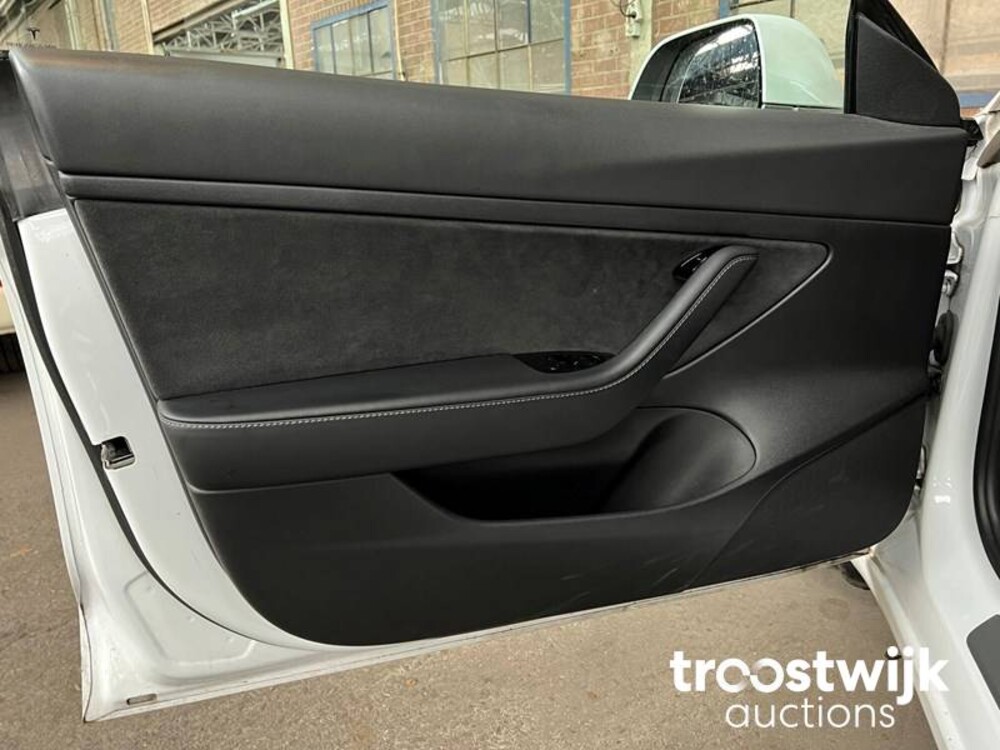 Tesla Model 3 Plus Standard RWD 238pk 2020, L-477-KG
