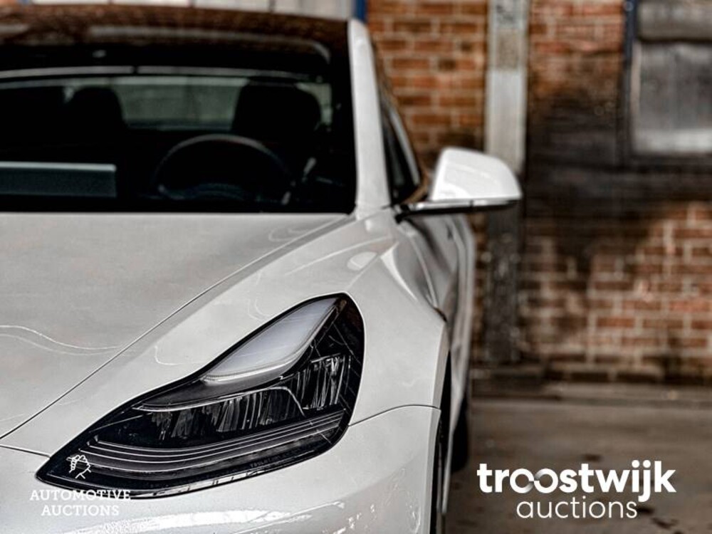 Tesla Model 3 Plus Standard RWD 238pk 2020, L-477-KG