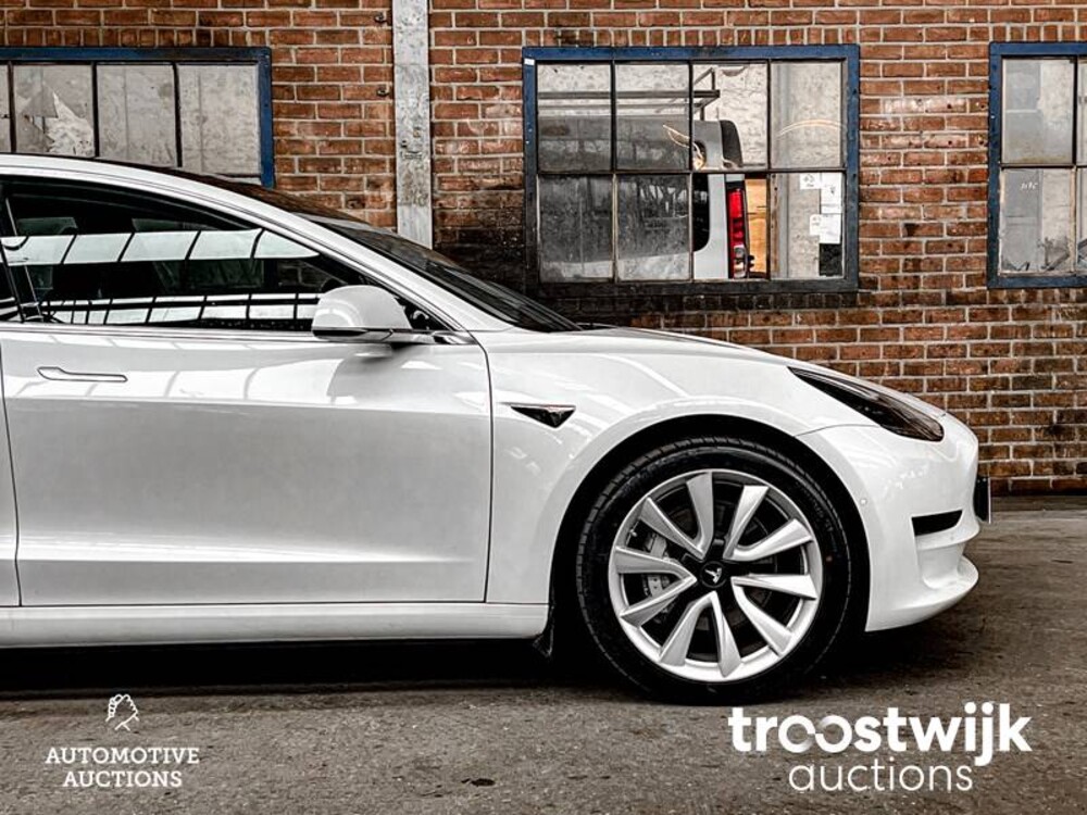 Tesla Model 3 Plus Standard RWD 238pk 2020, L-477-KG