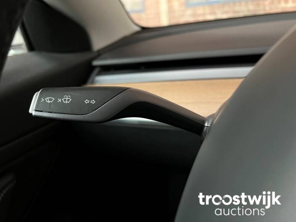 Tesla Model 3 Plus Standard RWD 238pk 2020, L-477-KG