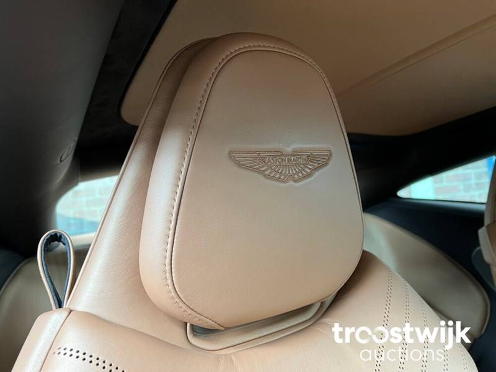 Aston Martin DB11 5.2 V12 Twin Turbo 609pk 2017