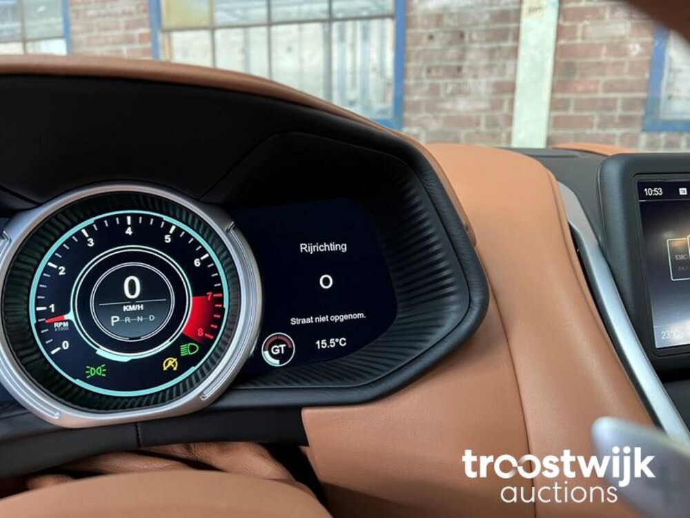 Aston Martin DB11 5.2 V12 Twin Turbo 609pk 2017