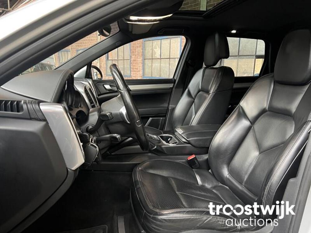 Porsche Cayenne 3.0 V6 240pk 2010