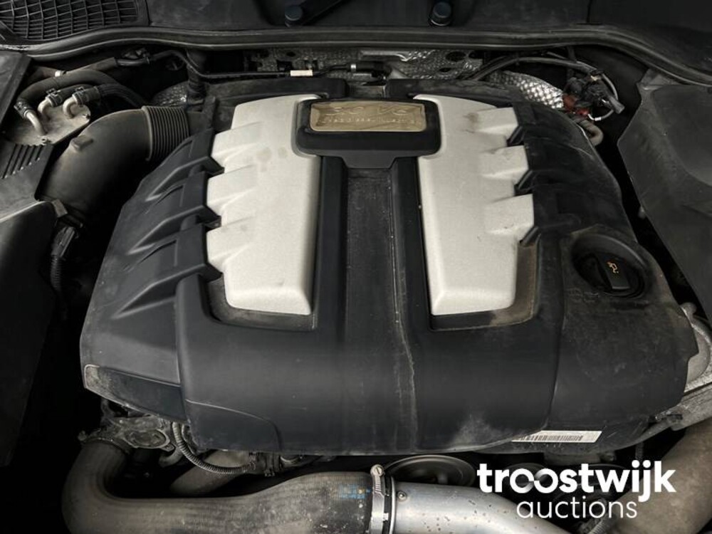 Porsche Cayenne 3.0 V6 240pk 2010