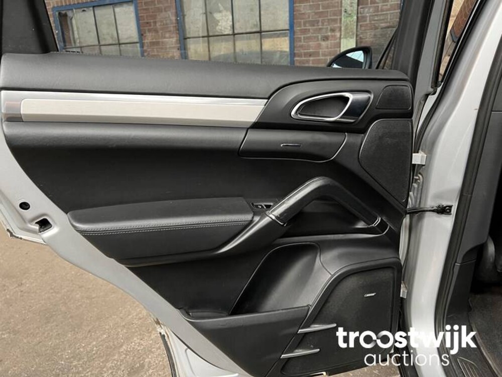 Porsche Cayenne 3.0 V6 240pk 2010