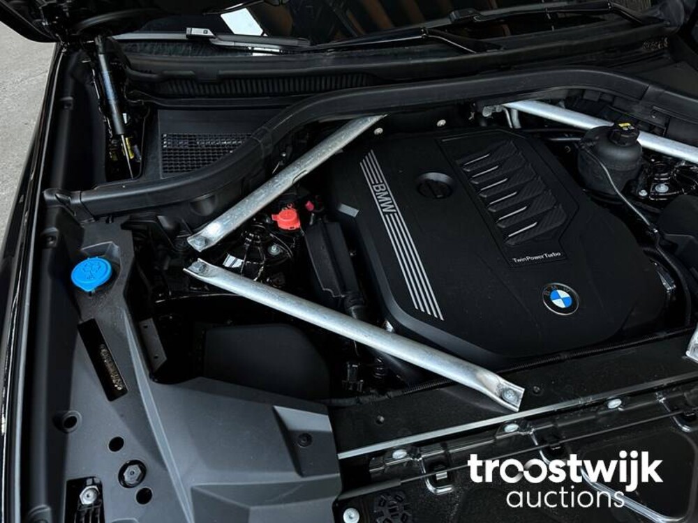 BMW X5 M-Sport xDrive40i High Executive 340pk 2018, S-428-KH