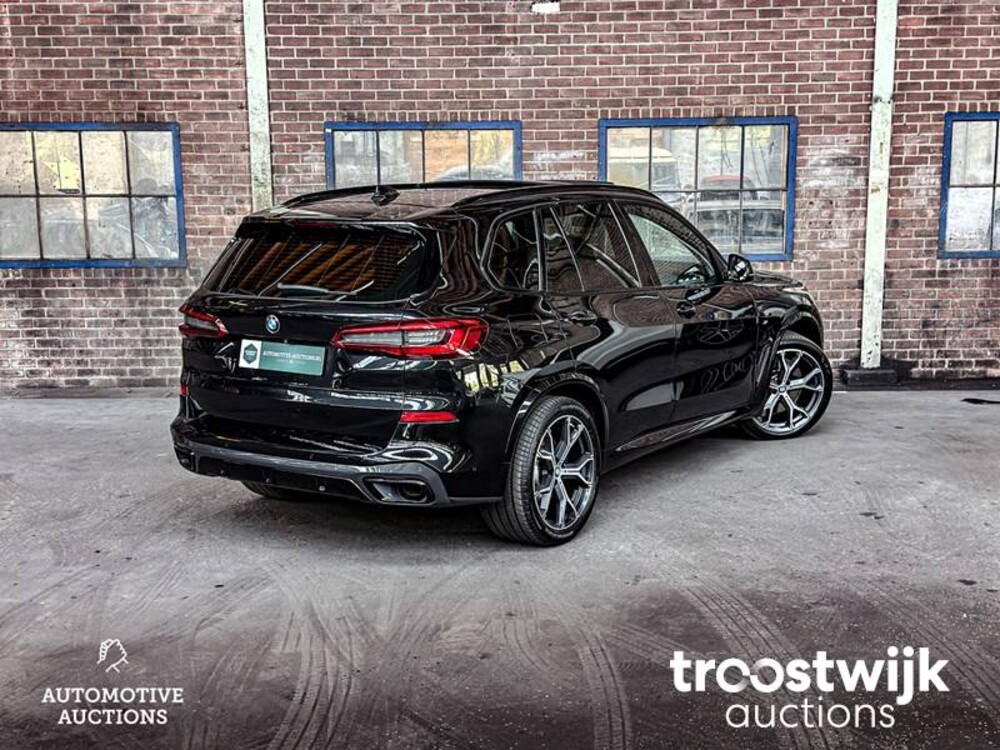 BMW X5 M-Sport xDrive40i High Executive 340pk 2018, S-428-KH