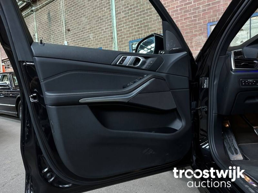 BMW X5 M-Sport xDrive40i High Executive 340pk 2018, S-428-KH