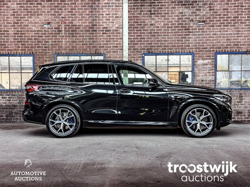 BMW X5 M-Sport xDrive40i High Executive 340pk 2018, S-428-KH