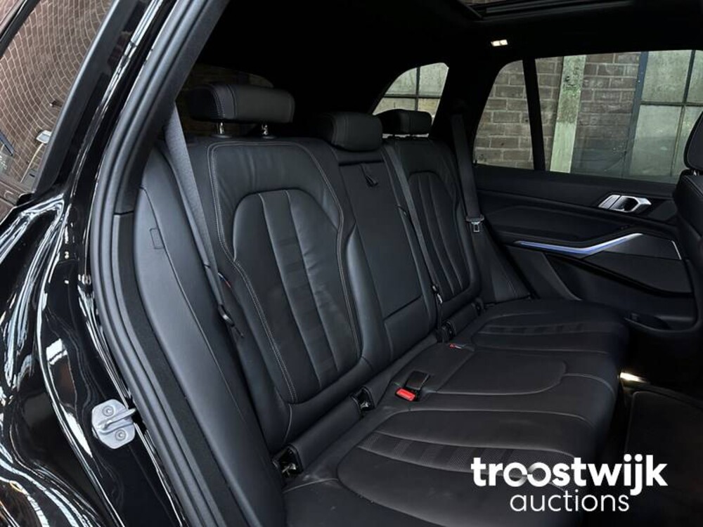 BMW X5 M-Sport xDrive40i High Executive 340pk 2018, S-428-KH