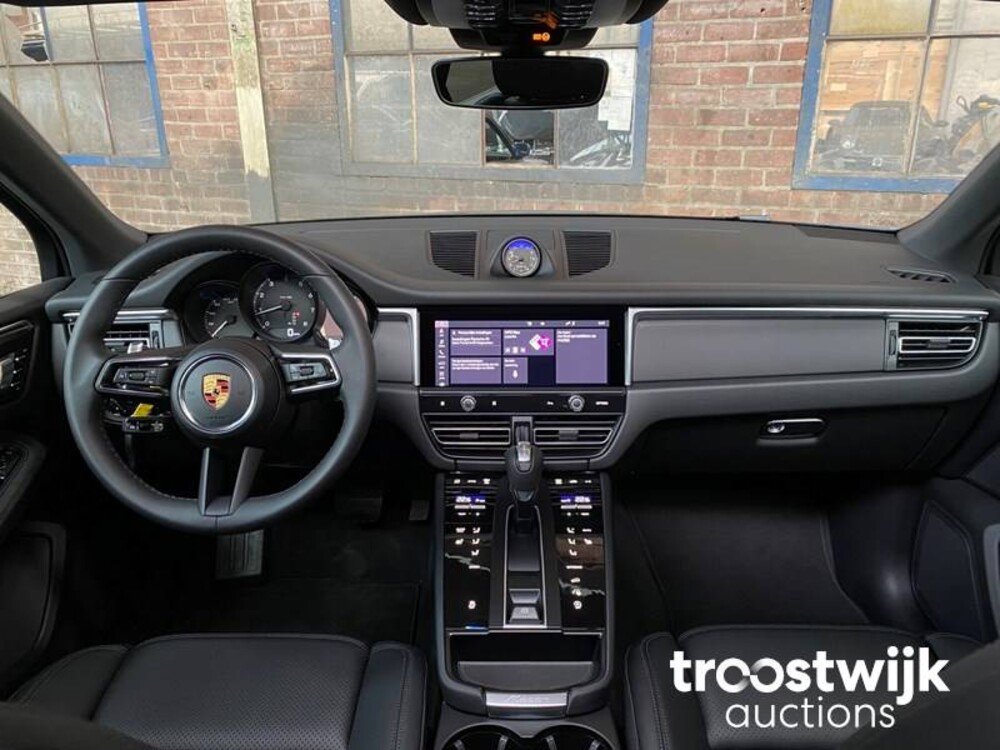 Porsche Macan 2.0  PDK 265pk MY2023 -Fabrieksgarantie-