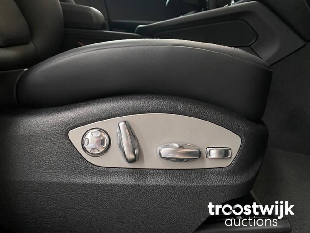 Porsche Macan 2.0  PDK 265pk MY2023 -Fabrieksgarantie-