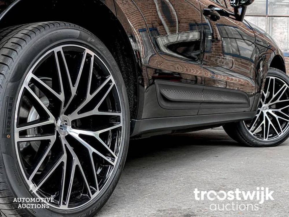 Porsche Macan 2.0  PDK 265pk MY2023 -Fabrieksgarantie-