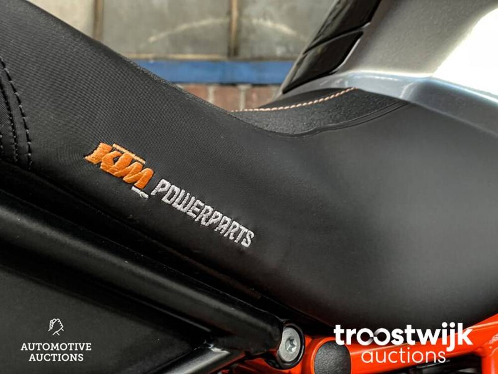 KTM Superduke GT 1290 AKRAPOVIC 2768cc 173pk 2017