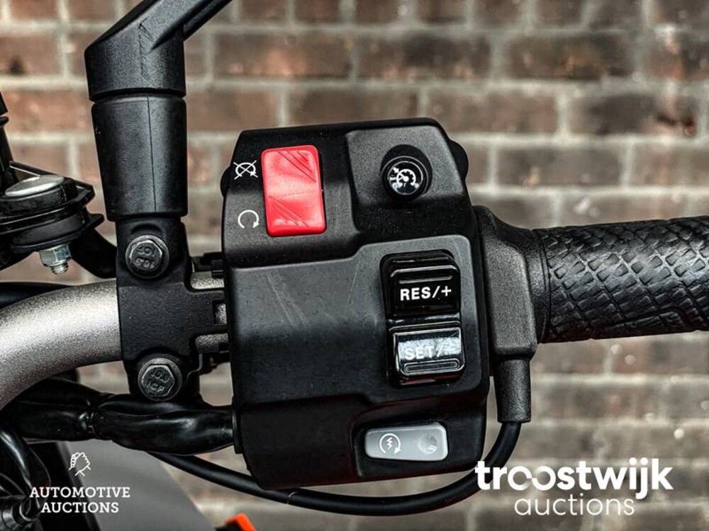 KTM Superduke GT 1290 AKRAPOVIC 2768cc 173pk 2017