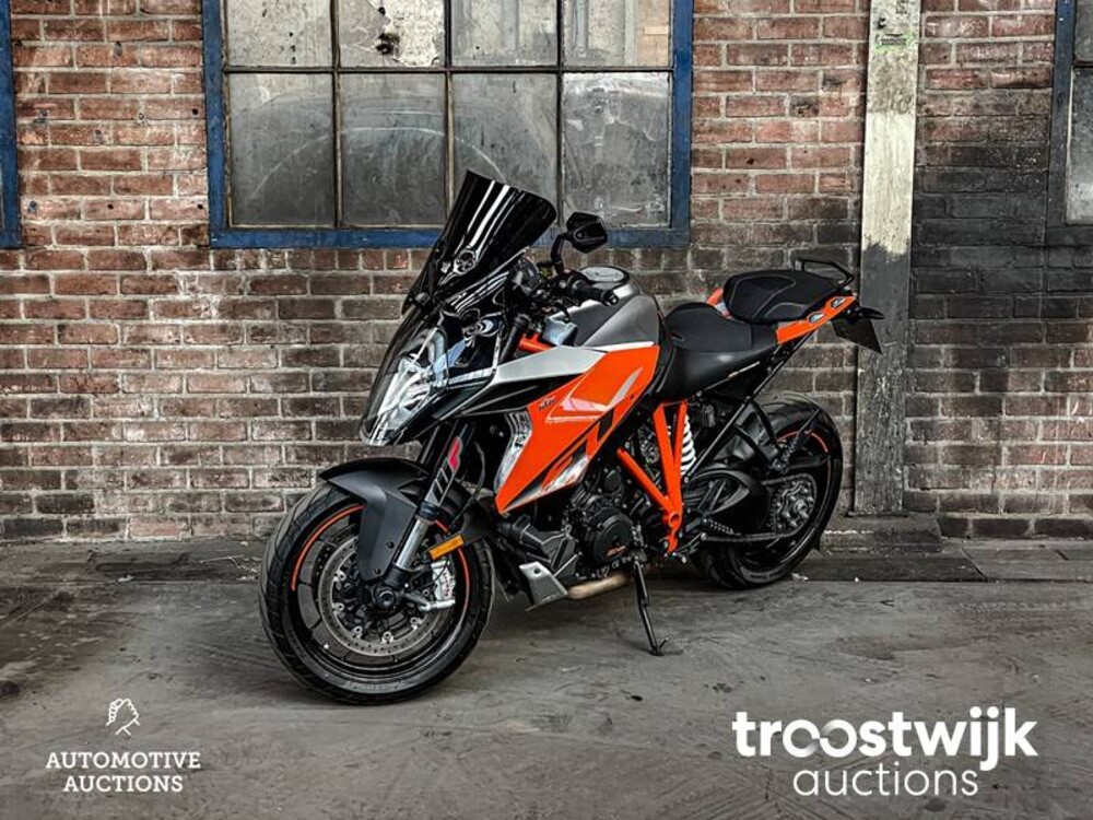 KTM Superduke GT 1290 AKRAPOVIC 2768cc 173pk 2017