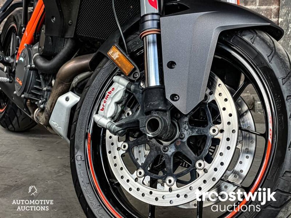 KTM Superduke GT 1290 AKRAPOVIC 2768cc 173pk 2017