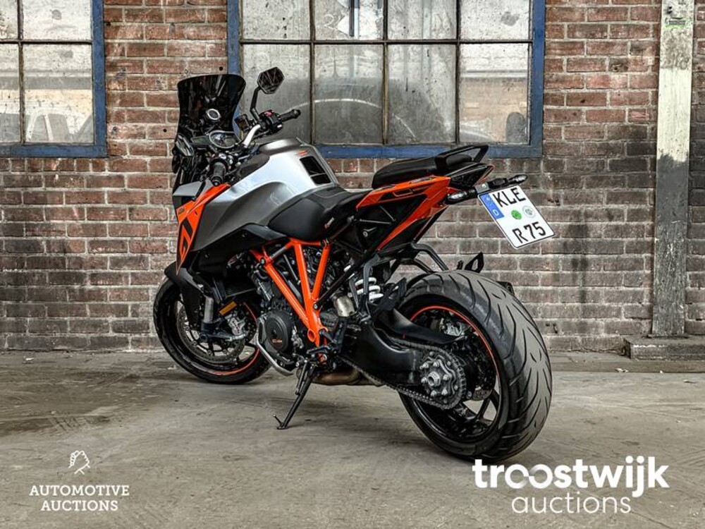 KTM Superduke GT 1290 AKRAPOVIC 2768cc 173pk 2017