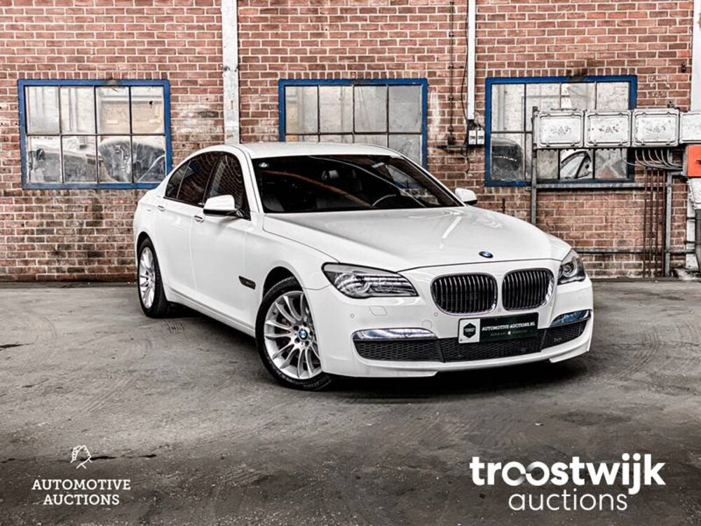 BMW 750i M-Sport E65 4.8 407pk 2009