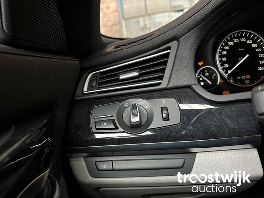 BMW 750i M-Sport E65 4.8 407pk 2009