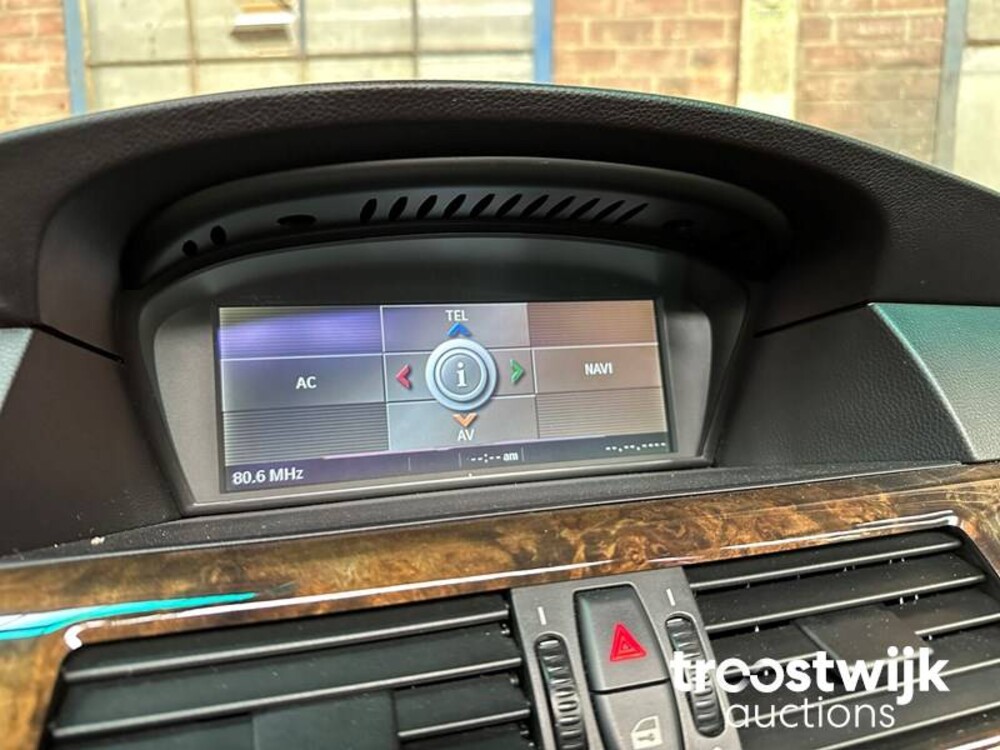 BMW 530i High Executive E60 5-serie 231pk 2004