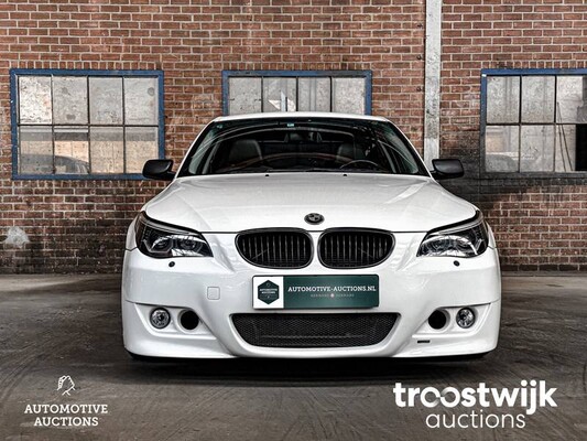 BMW 530i High Executive E60 5-serie 231pk 2004