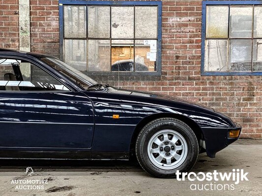 Porsche 924 Coupe 1984