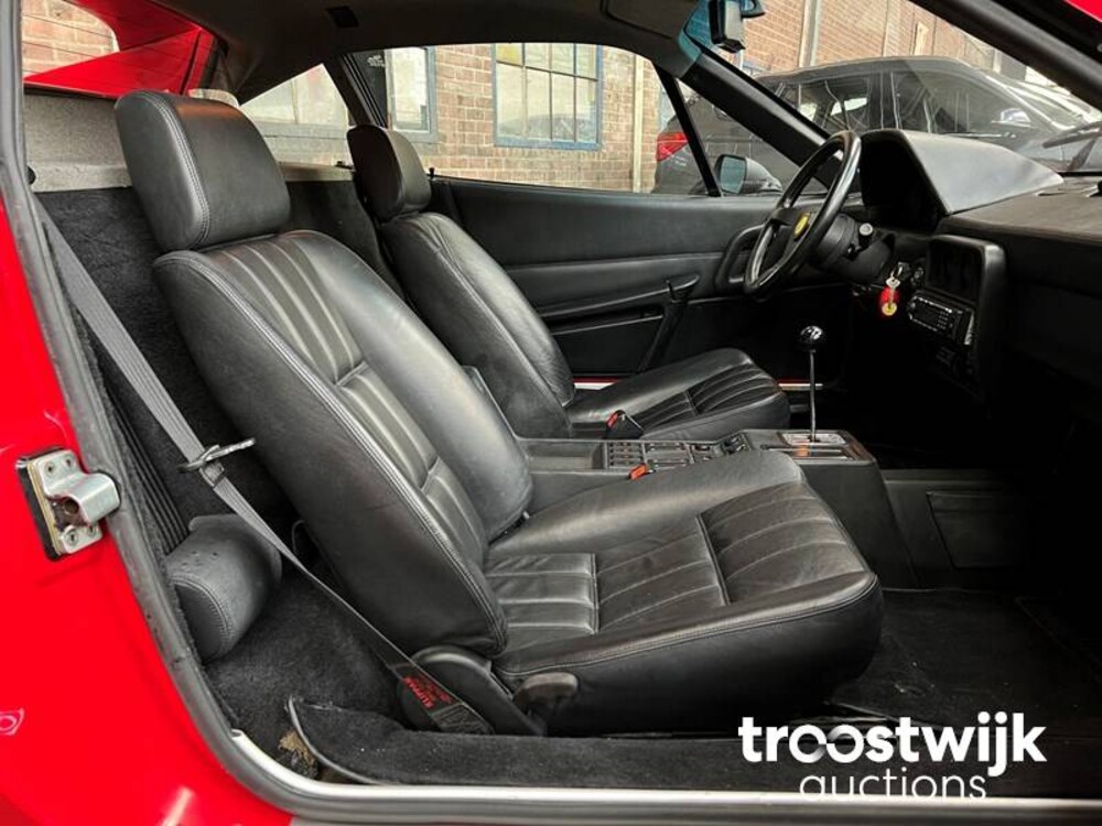 Ferrari 328 GTB 3200 Quattrovalvole 271pk 1989, 04-LXS-1