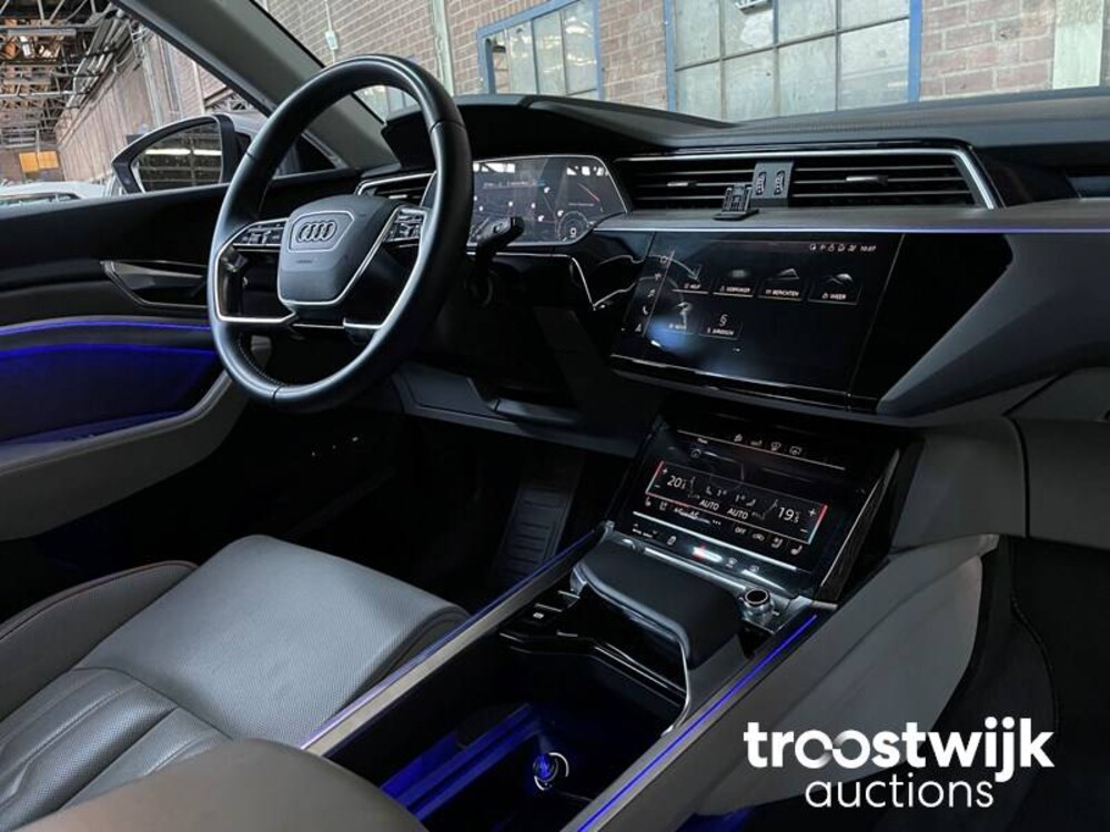 Audi e-tron 55 quattro advanced Pro Line Plus 95 kWh 360pk 2018, N-055-GK