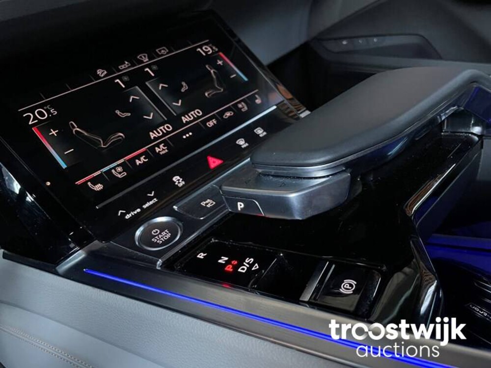 Audi e-tron 55 quattro advanced Pro Line Plus 95 kWh 360pk 2018, N-055-GK